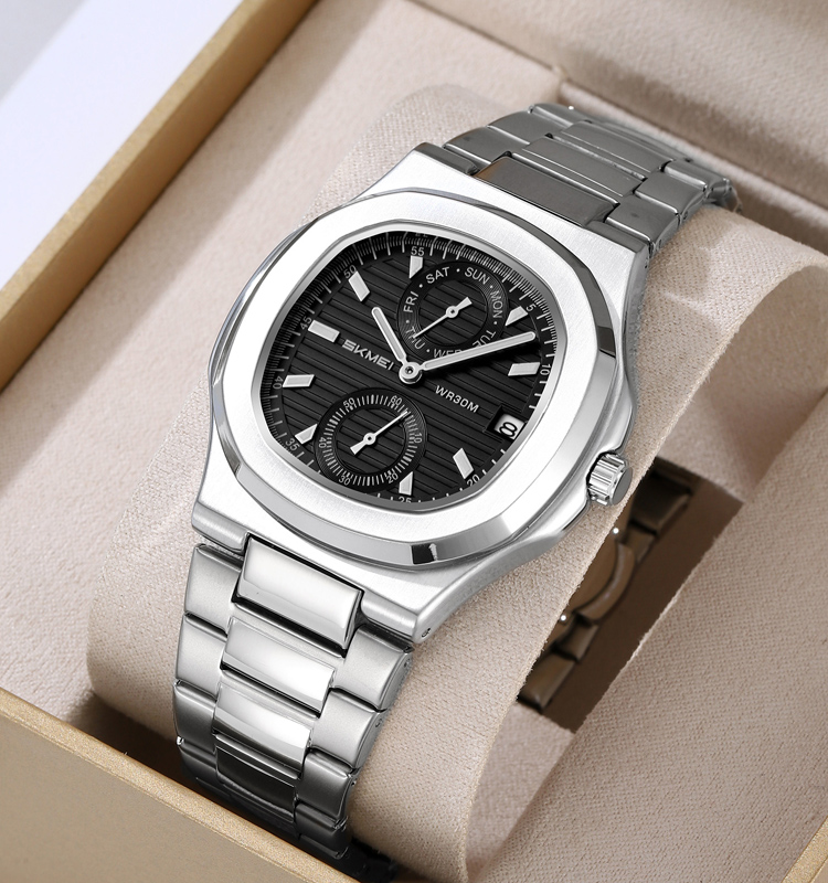 Skmei 2423 Quartz Watch for Men Waterproof Business Fashion Watch Silver Gold ODM Openwork Accessory Lover's Gift